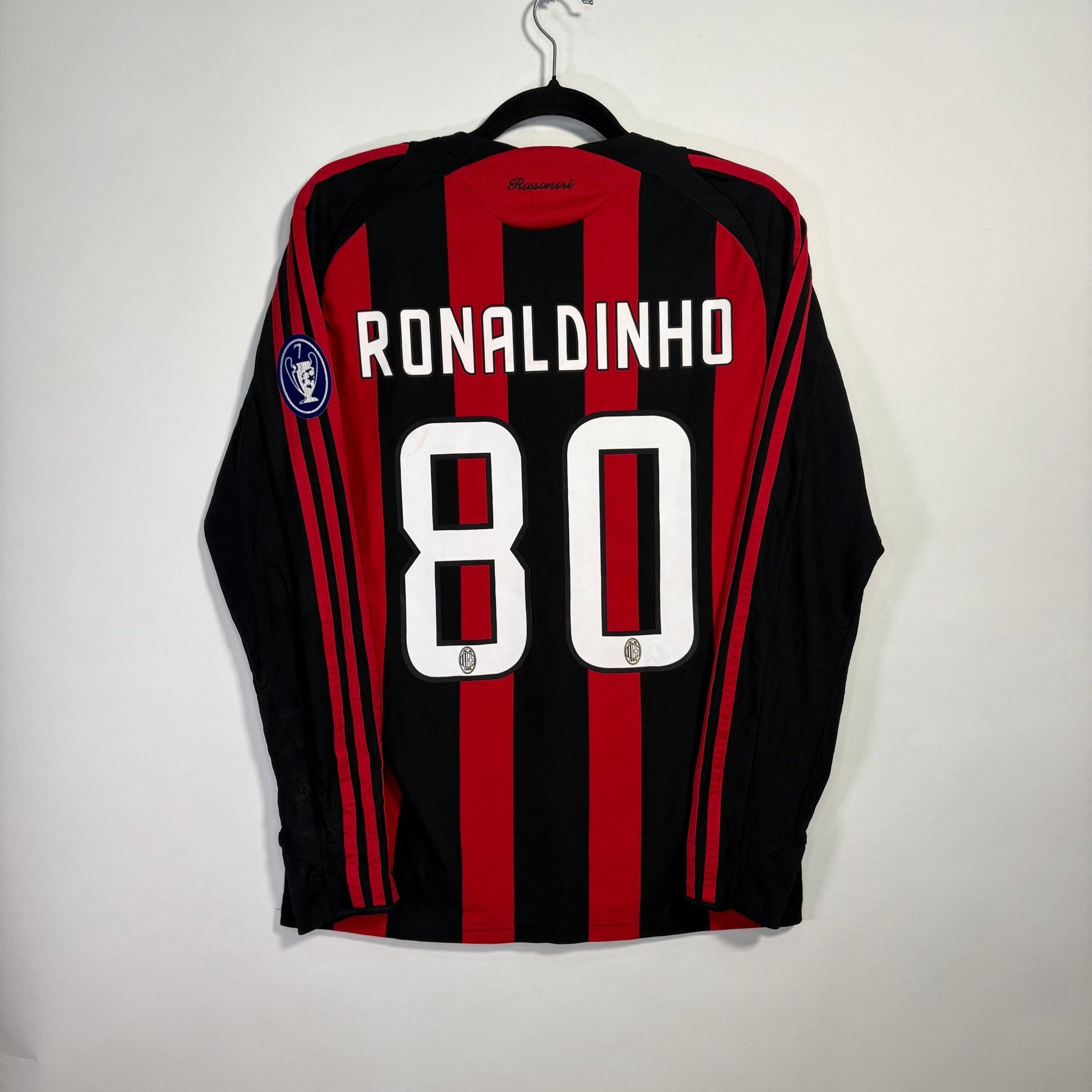 A.C Milán Local 2008 - Dorsal Ronaldinho (Manga Larga) - Talla S/CH - YaelitoMix