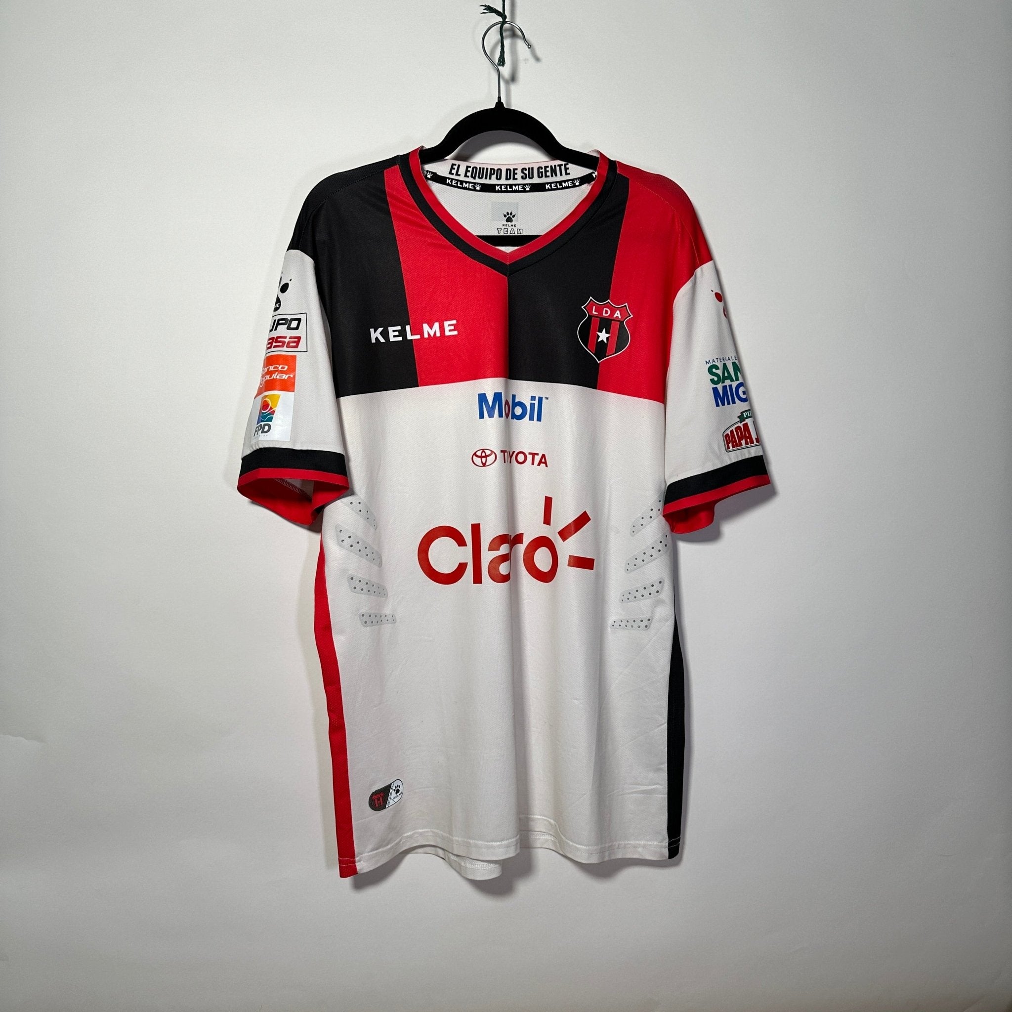 Liga Deportiva Alajuelense Visita 2018 - Talla XL - YaelitoMix