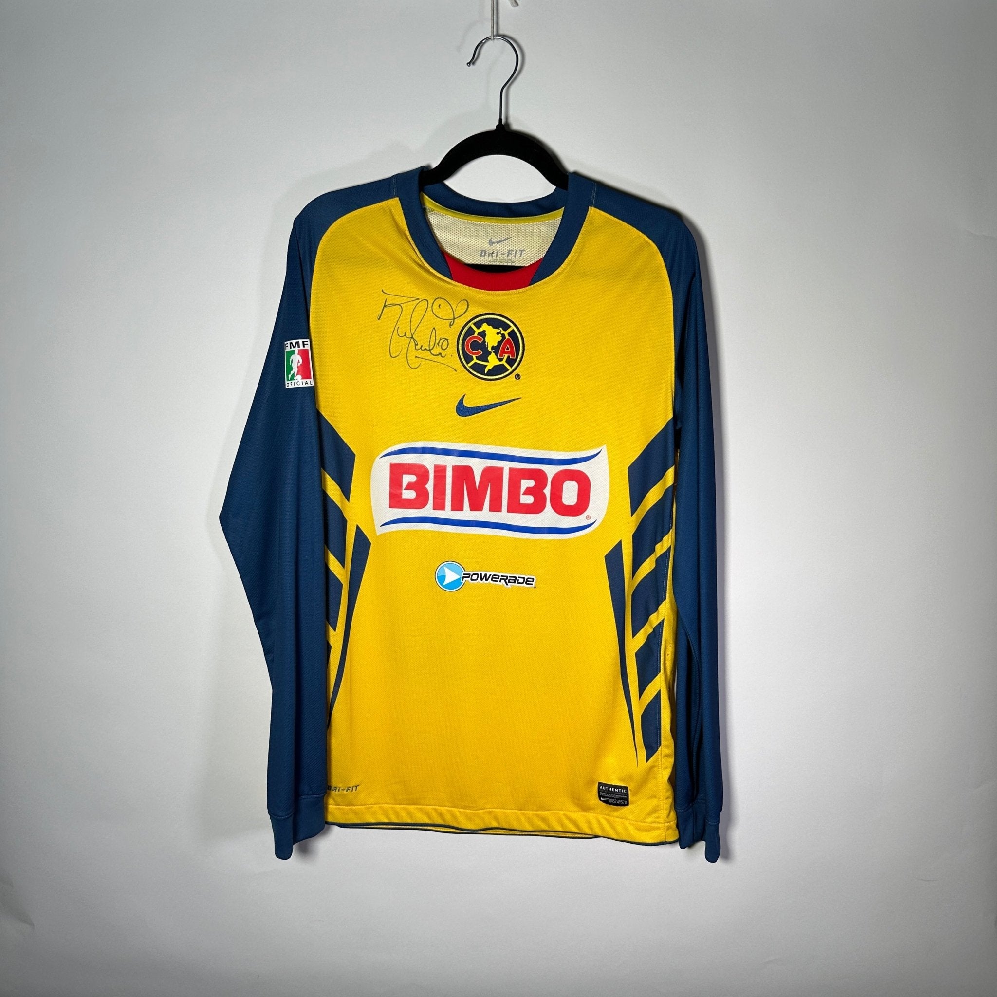 Club América Local 2010 - UTILERÍA Ángel Reyna (Autografiada/Manga Larga) - YaelitoMix