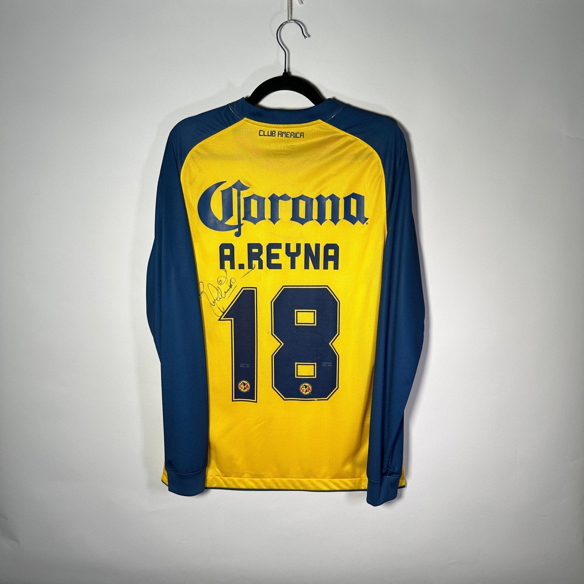 Club América Local 2010 - UTILERÍA Ángel Reyna (Autografiada/Manga Larga) - YaelitoMix