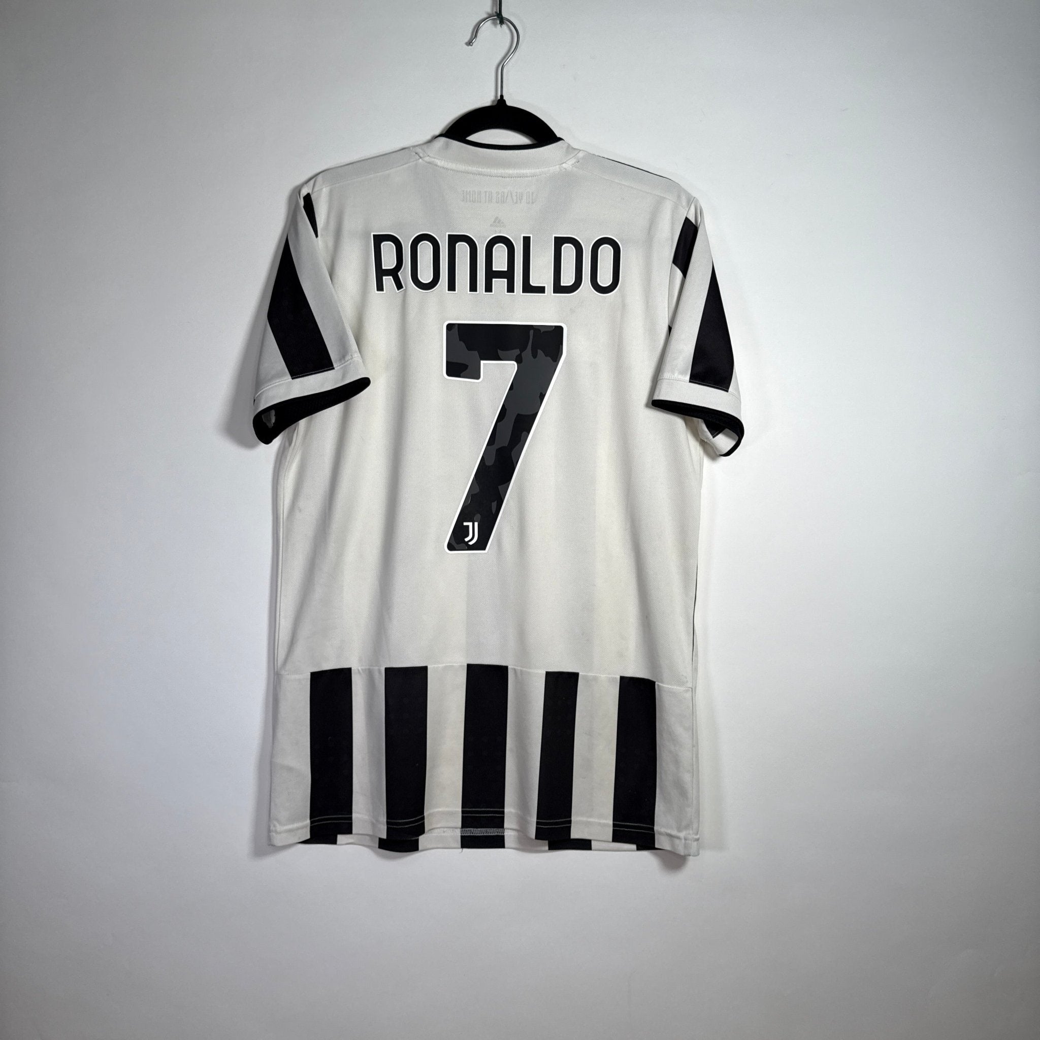 Juventus FC Local 2021 - Dorsal Cristiano Ronaldo - Talla M - YaelitoMix