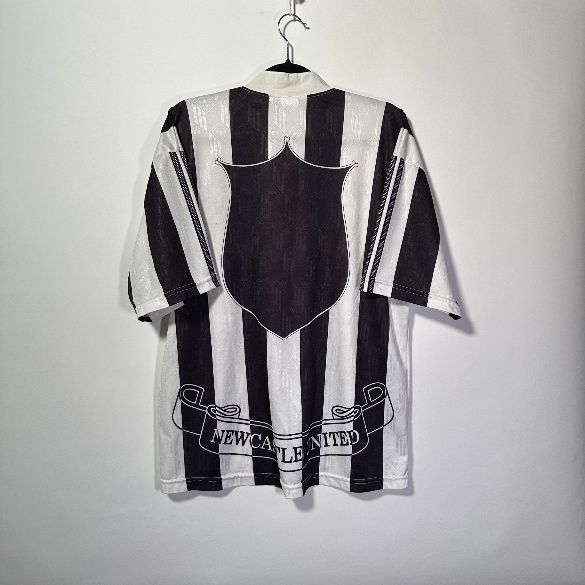 New Castle United Local 1996 (Versión Mexicana) - Talla L - YaelitoMix