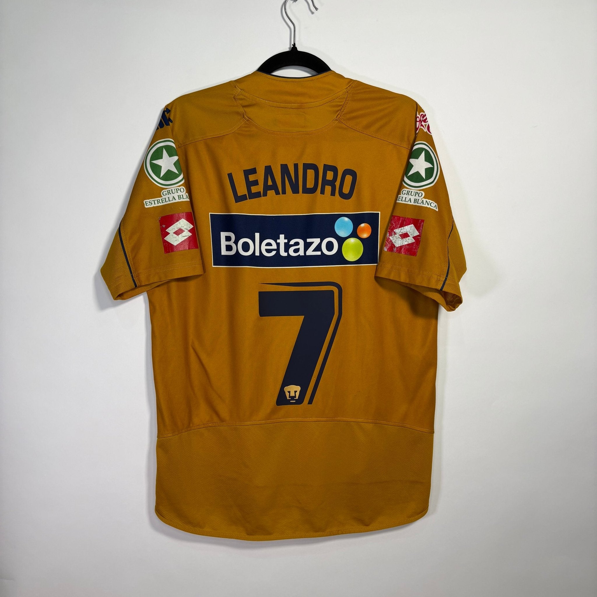 Pumas UNAM Local 2006 - Dorsal Leandro - Talla L/G - YaelitoMix