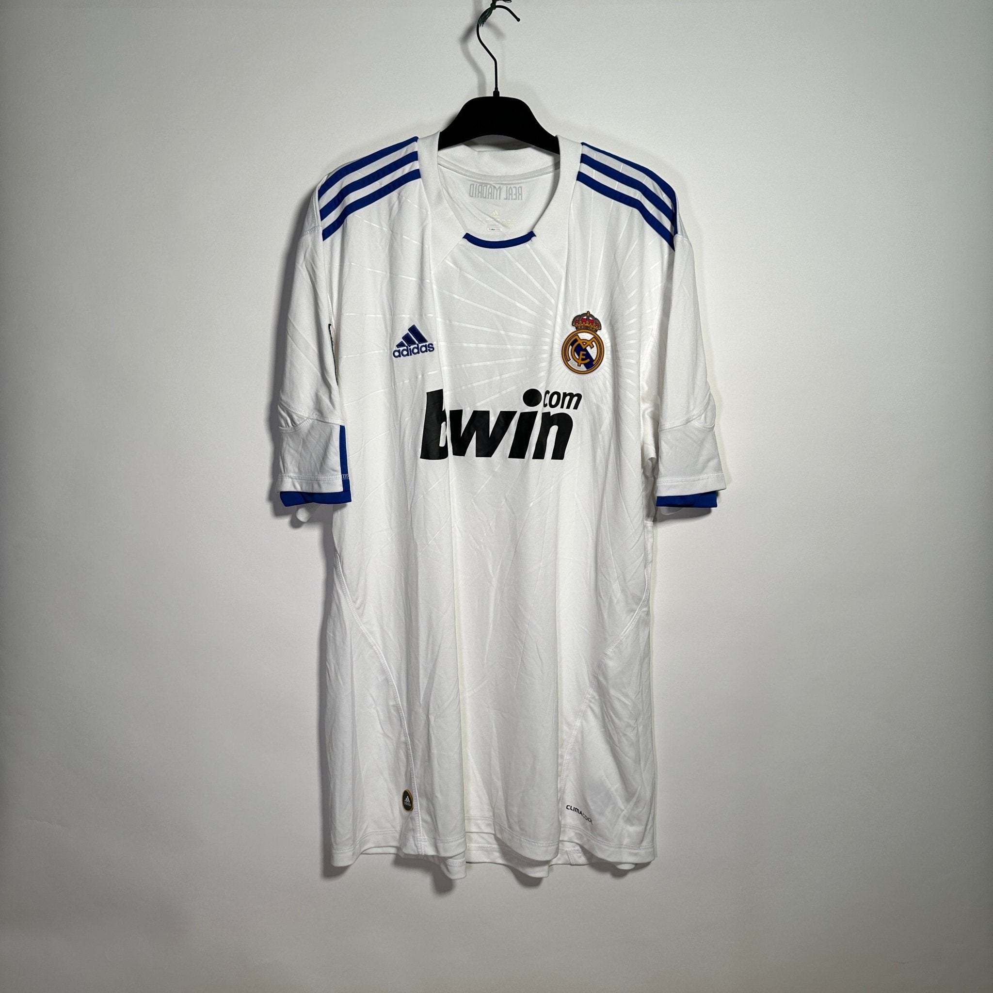 Real Madrid Local 2011 (Campeón Copa del Rey) - Talla 2XL - YaelitoMix