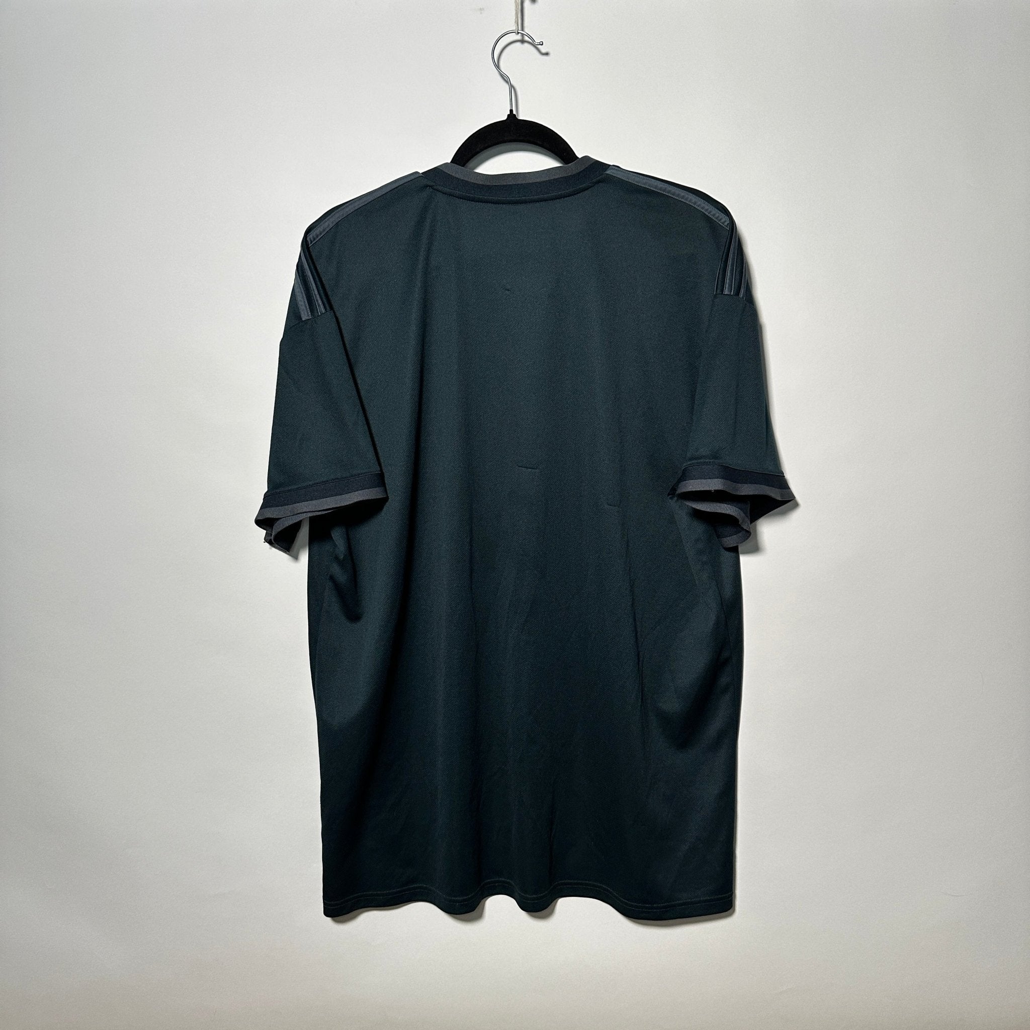 Real Madrid Visita 2016 - Talla XL - YaelitoMix