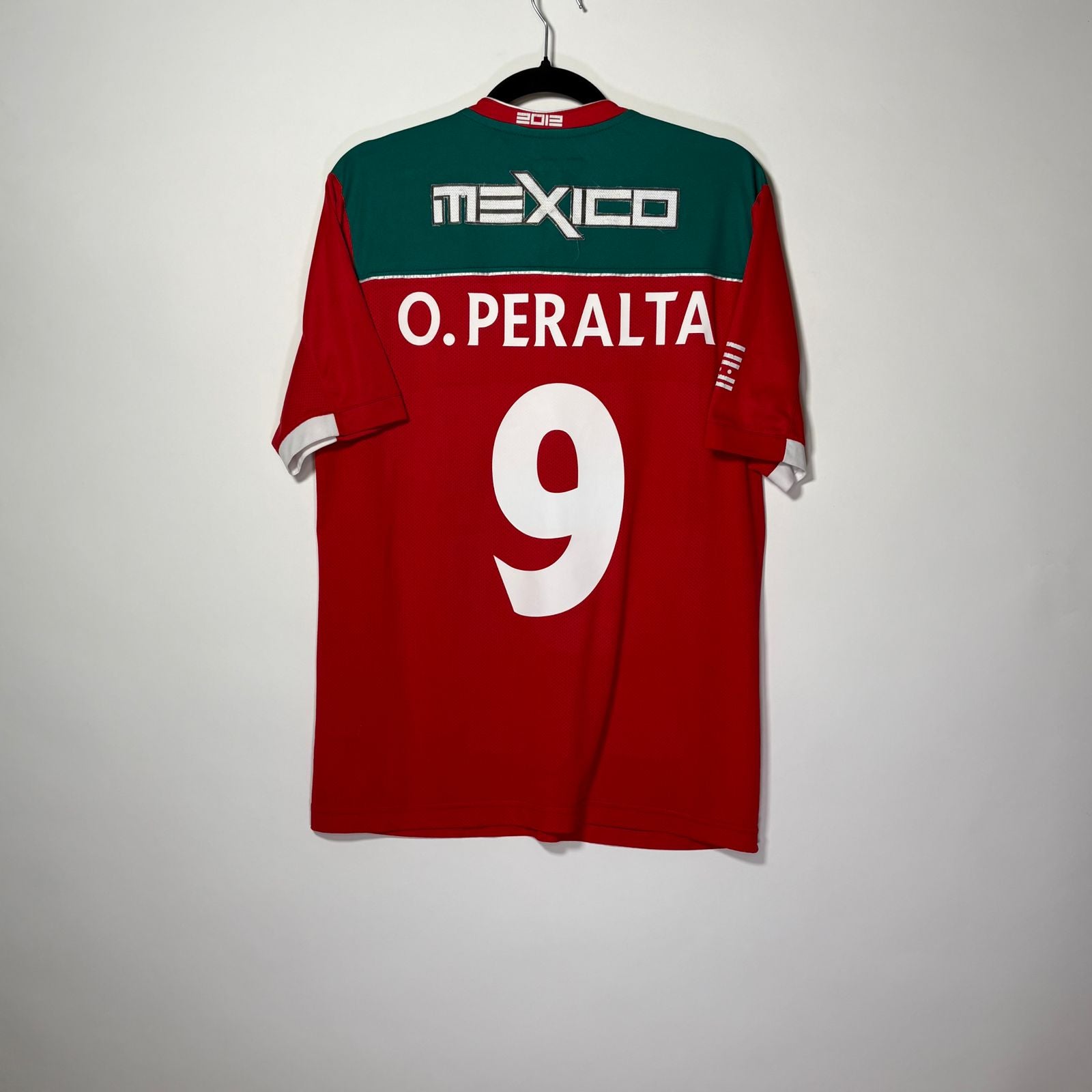 Selección de México Visita Juegos Olímpicos 2012 - Dorsal Oribe Peralta - Talla M - YaelitoMix