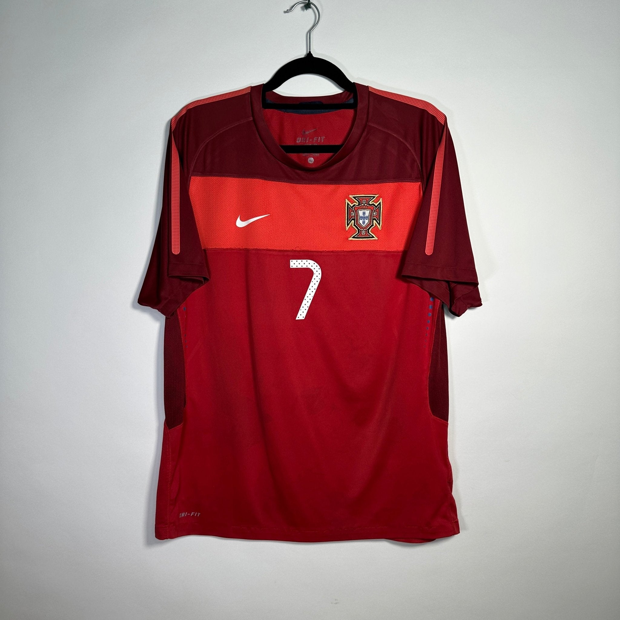 Selección de Portugal Entrenamiento 2010 - Dorsal Cristiano Ronaldo - Talla L/G - YaelitoMix